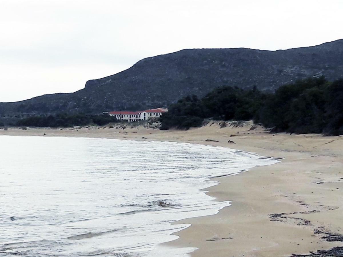 Elafonisos: Two Storey House On The Sea Front Exterior photo